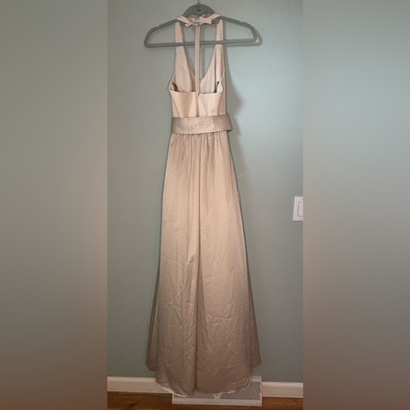 White by Vera Wang Halter V-Neck Bridesmaids Prom Bow Dress with Sash - Size 4 - Picture 4 of 8